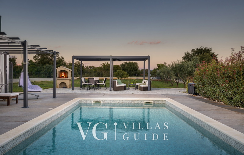 Vila Viktoria Garden and property exterior