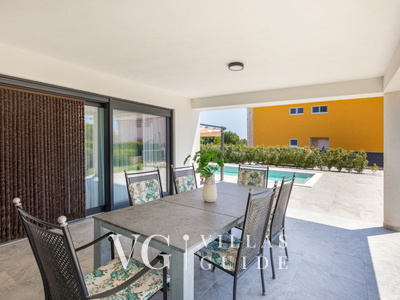 Vila Viktoria Dvorište i vanjski dio objekta