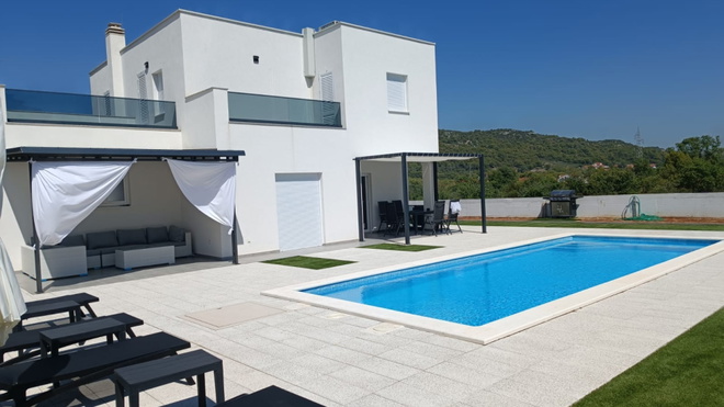 Holiday home Sibenik - Bilice