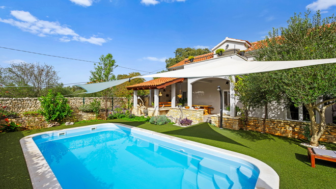 Holiday home Drnis - Mratovo