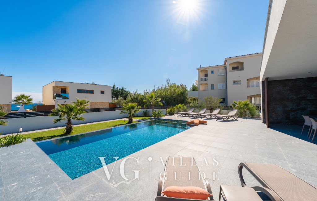 Suva Punta Elite Pool