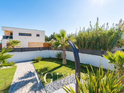 Suva Punta Elite Pool