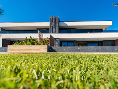 Suva Punta Elite Garden and property exterior