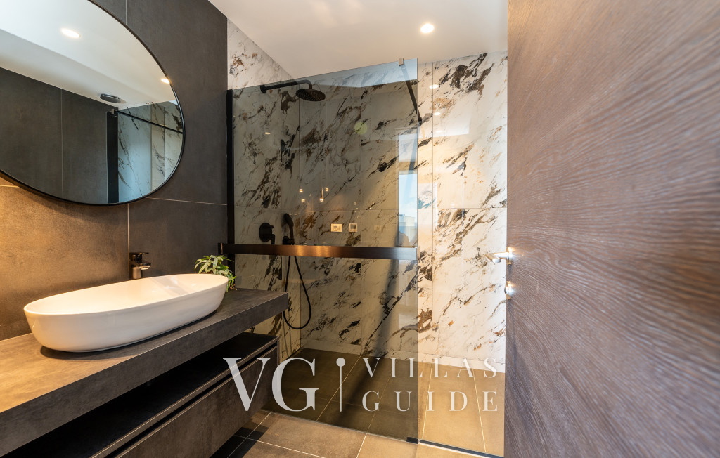 Suva Punta Elite Bathroom