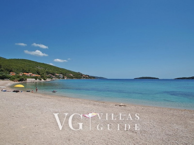 Waterfront Villa Dora