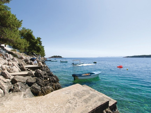 Waterfront Villa Dora