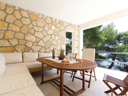 Waterfront Villa Dora