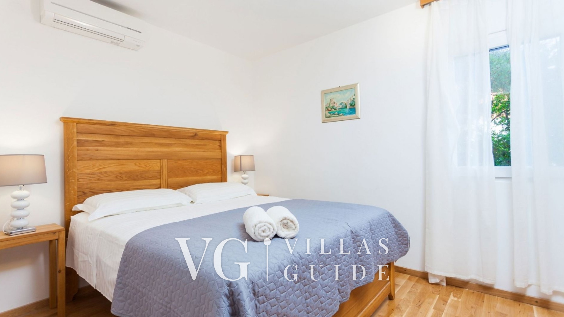 Waterfront Villa Dora Bedroom