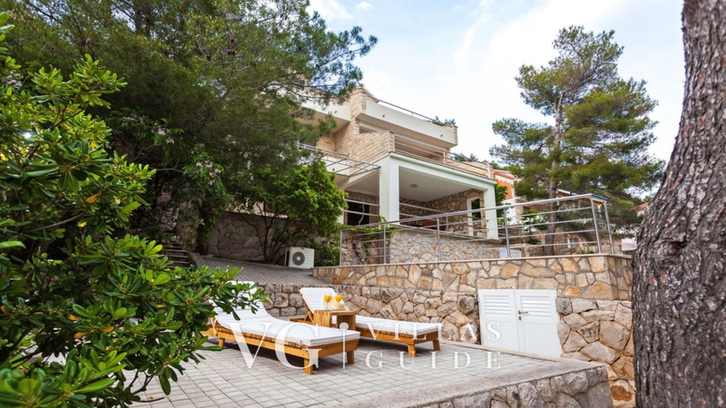 Waterfront Villa Dora Andere