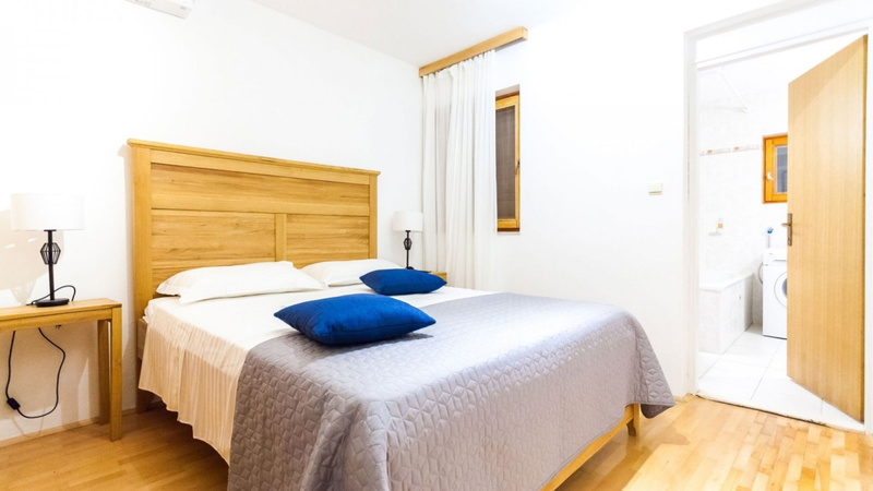 Waterfront Villa Dora