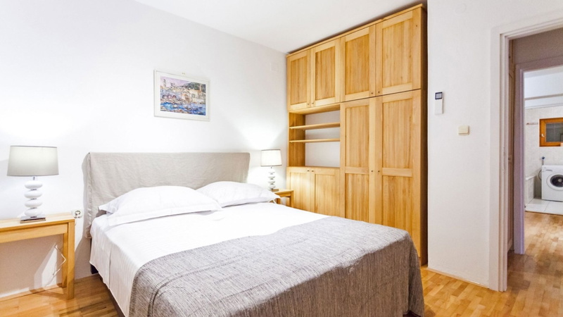 Waterfront Villa Dora