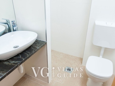 Waterfront Villa Dora Bathroom