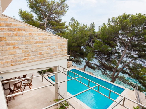 Waterfront Villa Dora