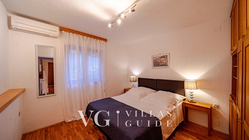 Waterfront Villa Dora Bedroom