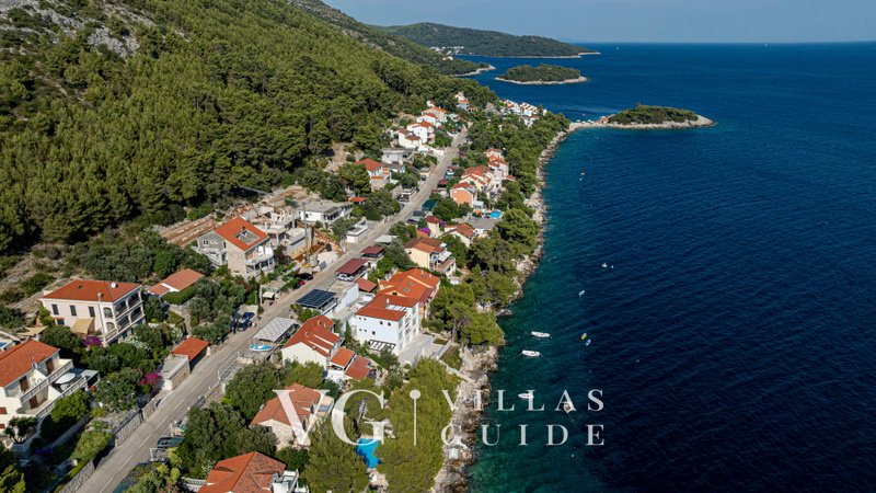 Waterfront Villa Dora Microlocation