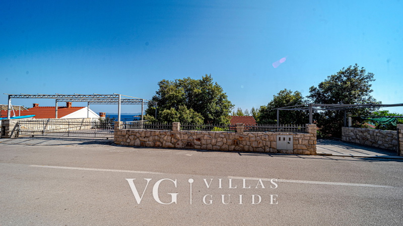 Waterfront Villa Dora Additional content