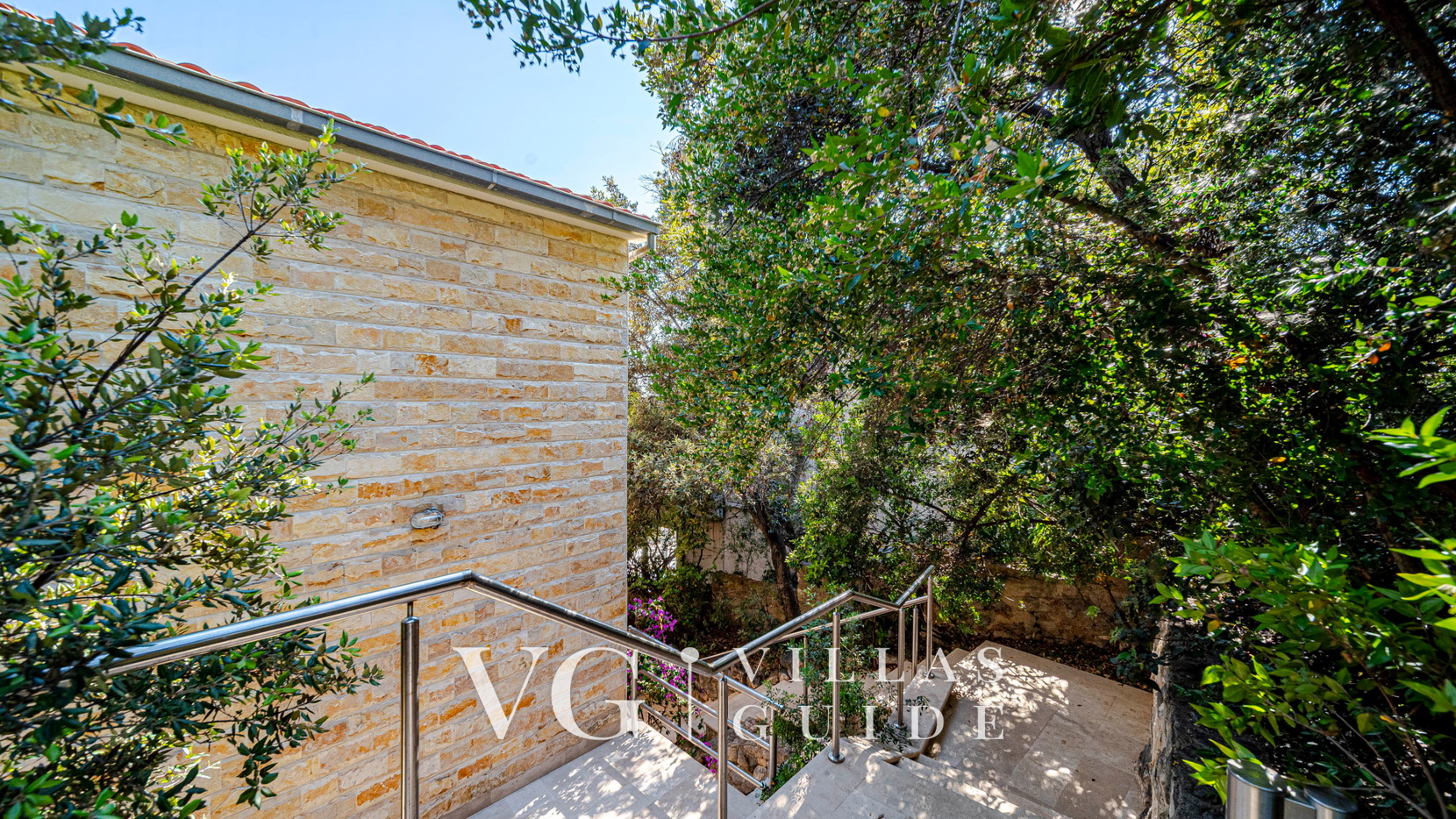 Waterfront Villa Dora Additional content