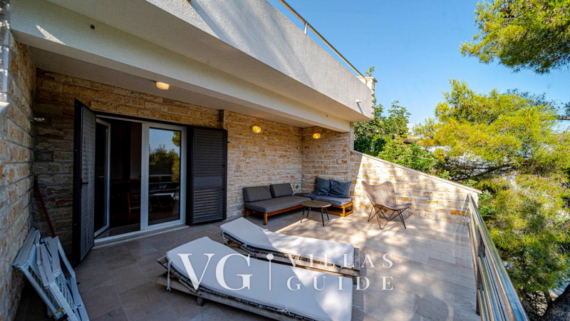 Waterfront Villa Dora Additional content