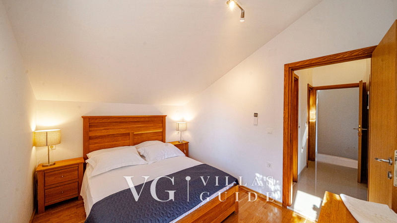 Waterfront Villa Dora Bedroom