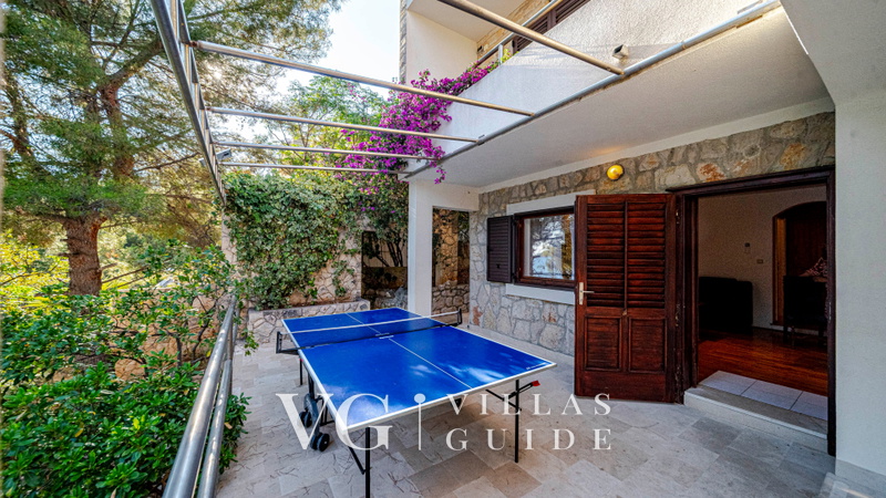 Waterfront Villa Dora