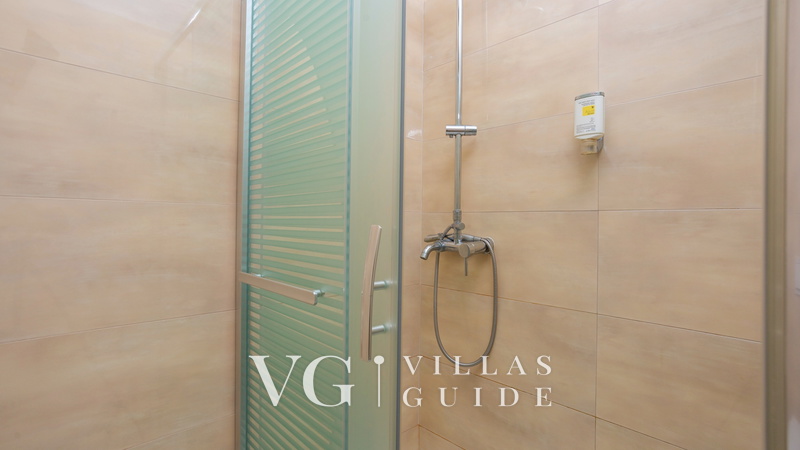 Just for You apartment with terrace Kupaonica