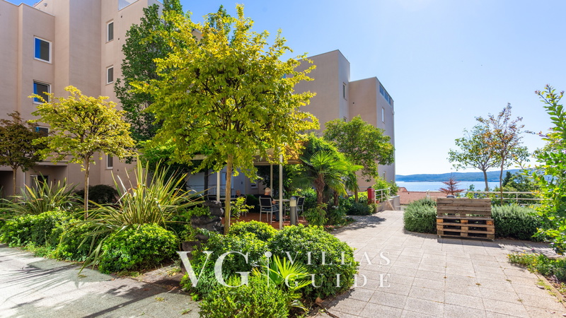 Just for You apartment with terrace