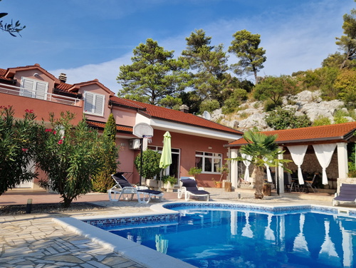 Holiday home Ostojić