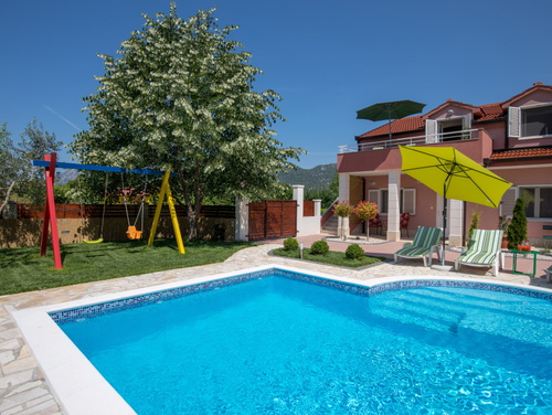 Holiday home Ostojić