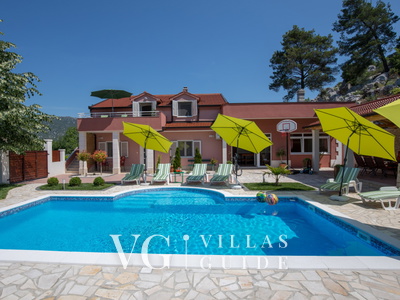 Holiday home Ostojić Piscina