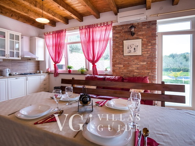 Holiday home Ostojić Cucina