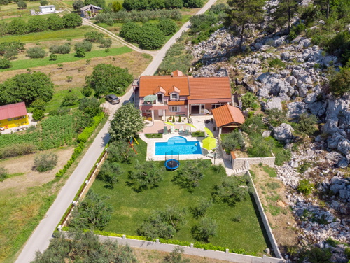 Holiday home Ostojić