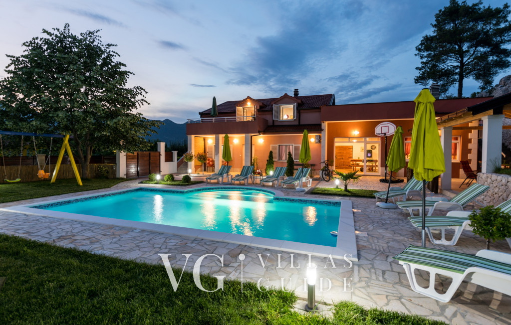 Holiday home Ostojić