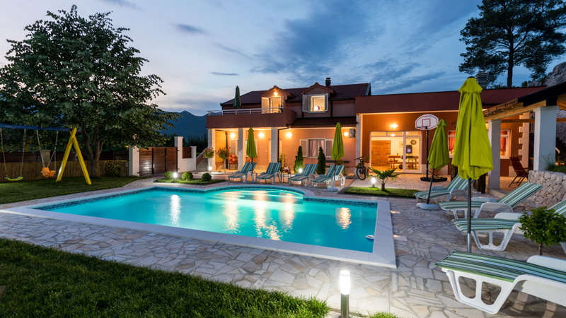 Holiday home Ostojić