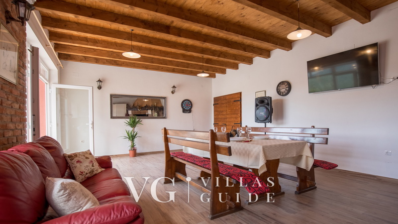 Holiday home Ostojić Wohnzimmer