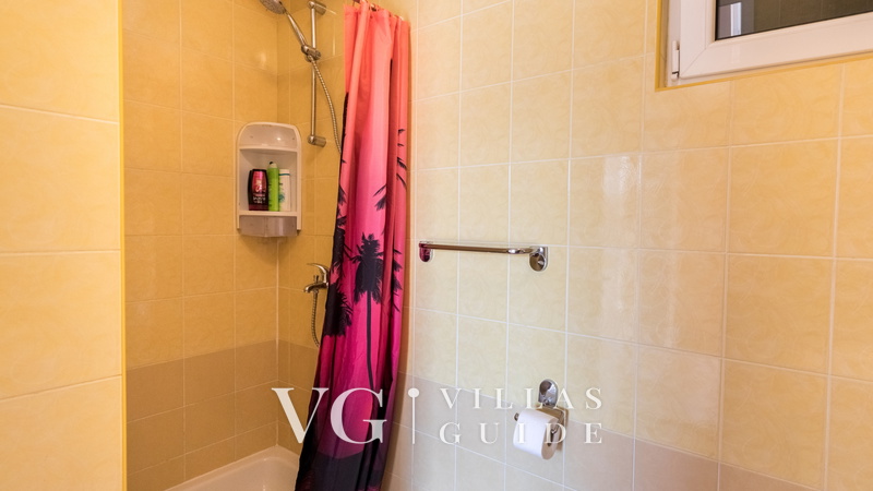 Holiday home Ostojić Badezimmer