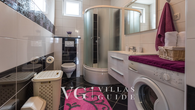 Holiday home Ostojić Badezimmer