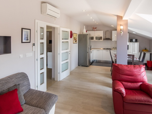 Holiday home Ostojić