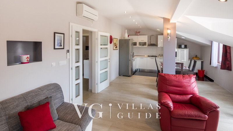 Holiday home Ostojić Wohnzimmer