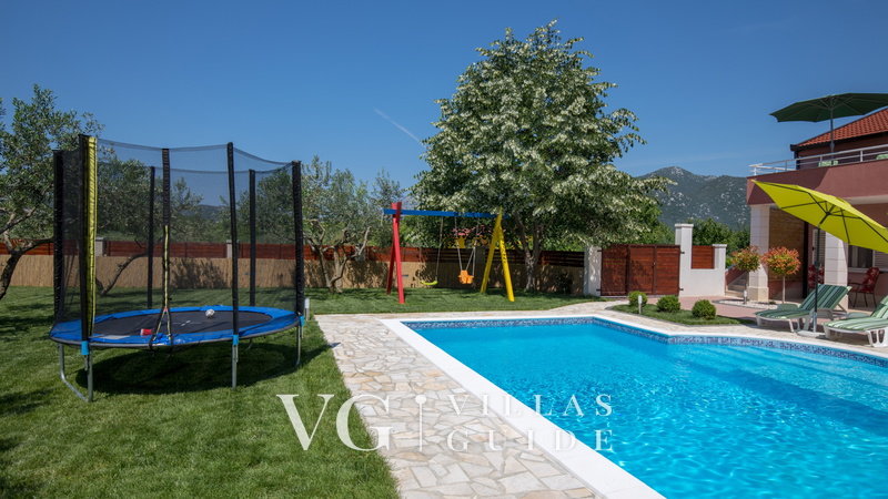 Holiday home Ostojić Pool