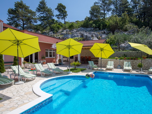 Holiday home Ostojić