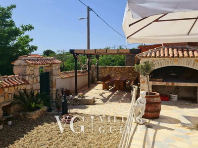 Villa Kunta Garden and property exterior