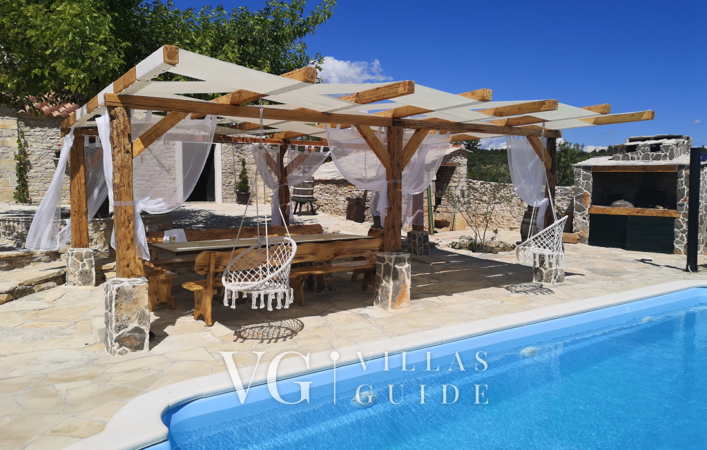 Juniper Stone Cottage Pool