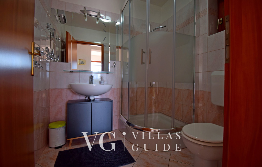 Apartman Paola 1 Bathroom