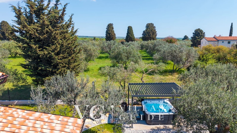 Casa Olive Garden - Whirlpool, Large Garden & Kids Fun Garden and property exterior