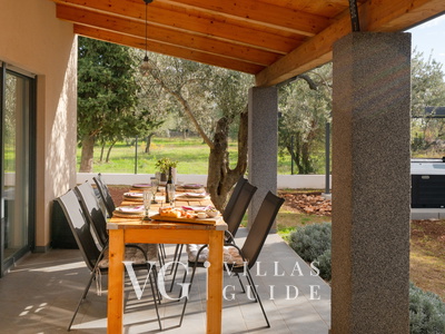 Casa Olive Garden Garden and property exterior