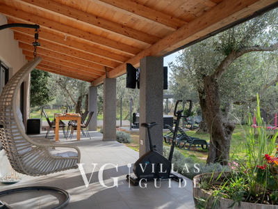 Casa Olive Garden Garden and property exterior