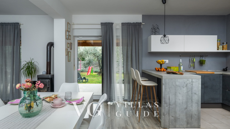 Holiday home Lara in olive garden with jacuzzi Kitchen