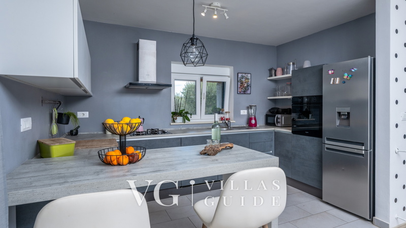 Holiday home Lara in olive garden with jacuzzi Kitchen