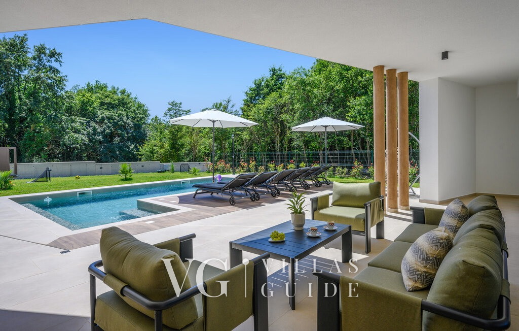 Villa Jasmina Garden and property exterior