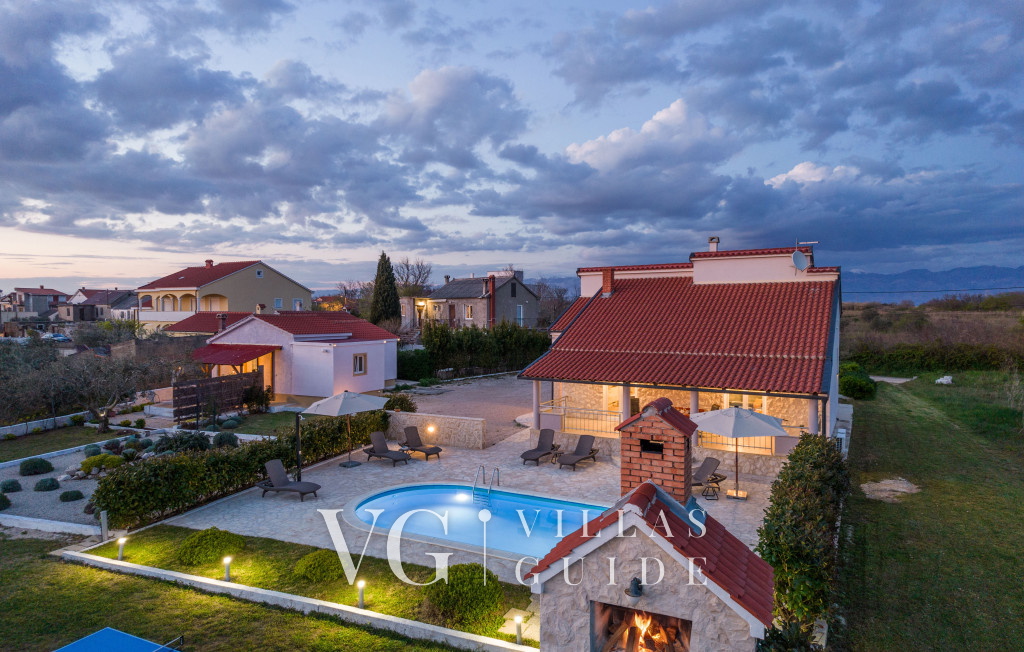 Villa Olive-Privlaka Garden and property exterior